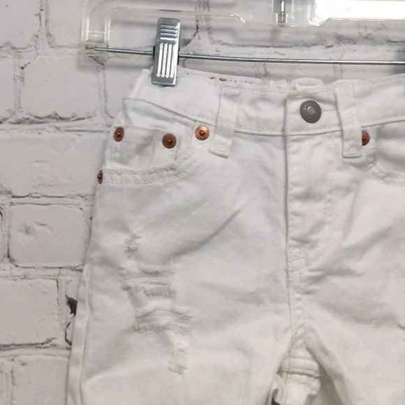 Levi’s White Denim Shorts size 4T - Picture 2 of 4